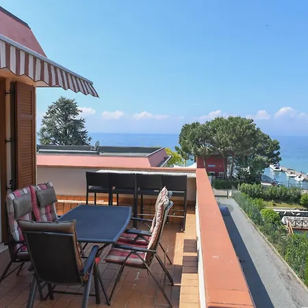 Favola Bella The Panoramic Penthouse * バルドリーノ