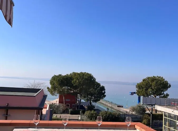 Favola Bella The Panoramic Penthouse アパート *